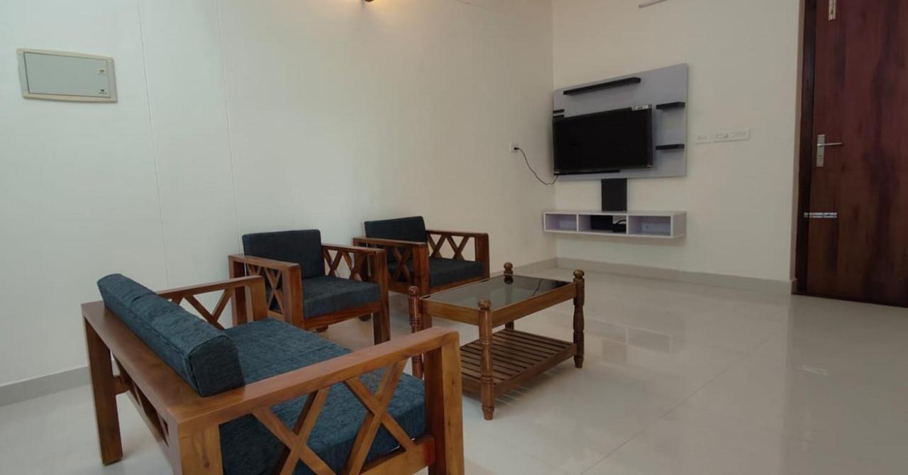 Hobiz Serviced Apartments Chalakuzhy Nr Medical College Trivandrum Thiruvananthapuram Exterior foto